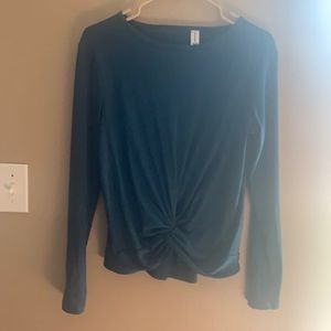 All in motion tie front look top